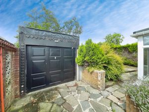 GARAGE- click for photo gallery